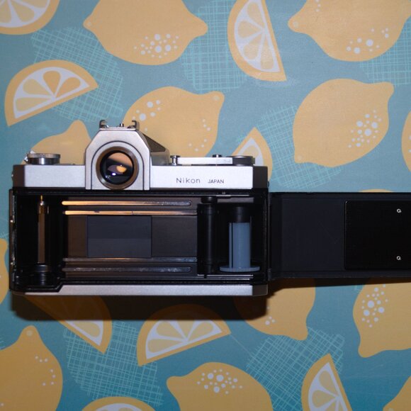 Nikkormat FT (Nikon) Camera Body - Please Read Description - Picture 5 of 8